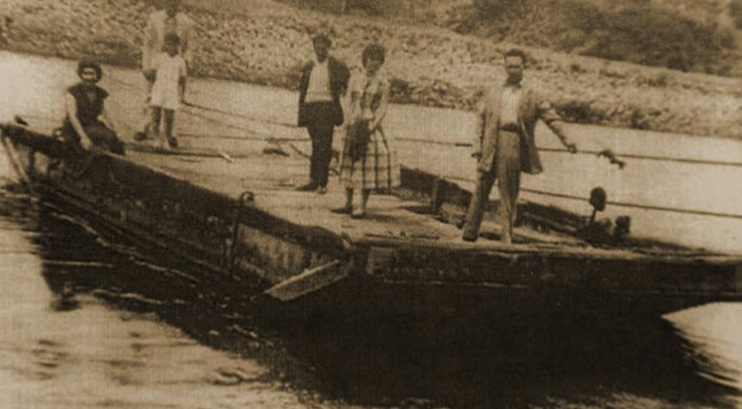 Barca de Quereño.jpg