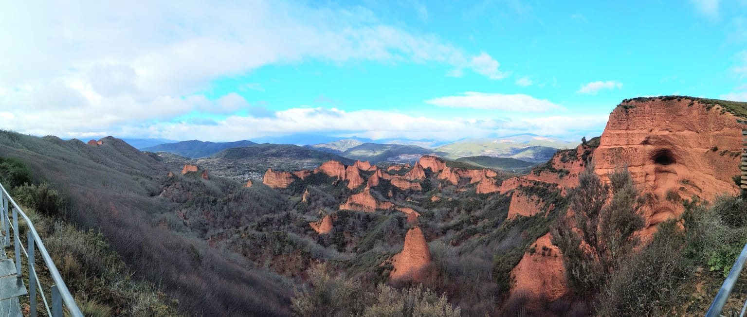 Las medulas desde el mirador.jpg