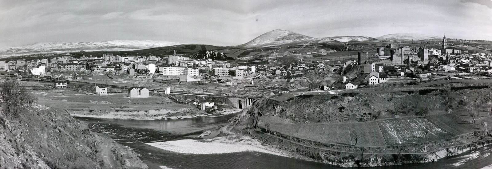 panoramica ponferrada.jpg